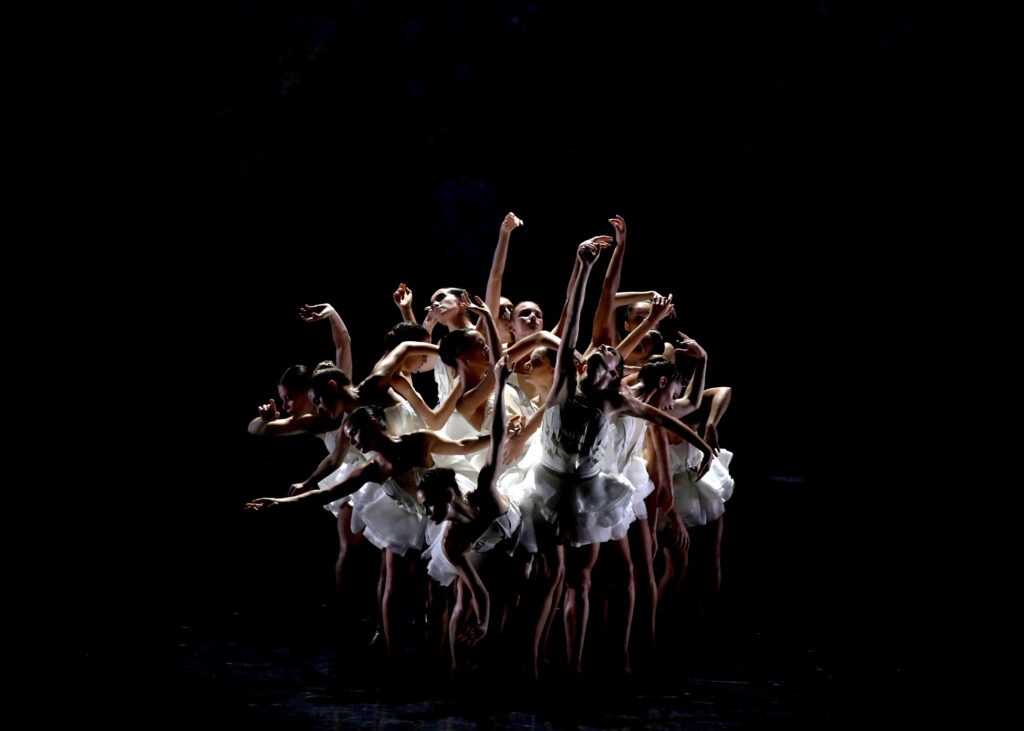 Ballet Preljocaj - Swan Lake